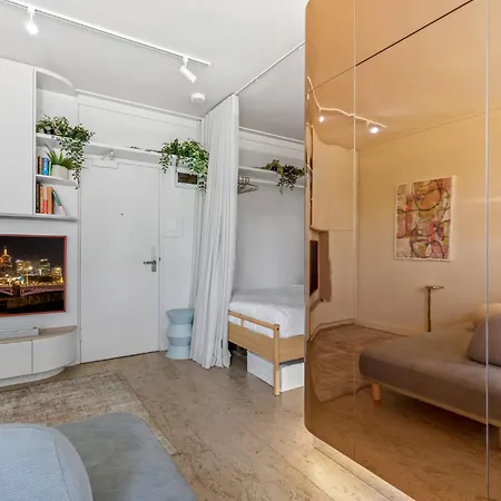 Cozy Elegant Studio In Effervescent St Kilda Melbourne Exterior photo